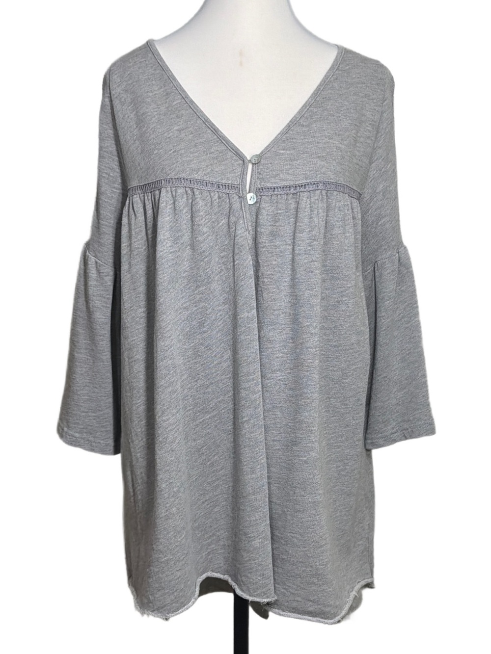 POL Oversized Light Grey V-Neck Cold-Shoulder Tunic